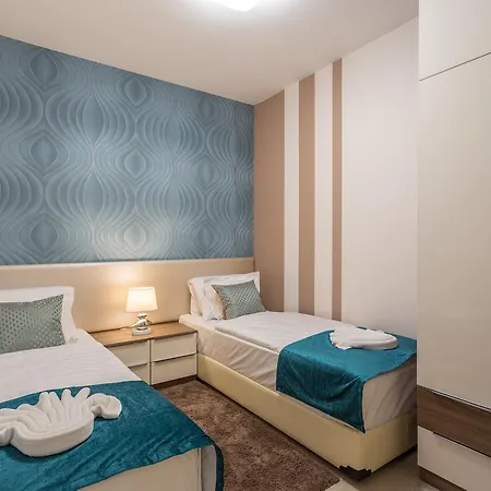 Апарт-отель Port Delux Wellness & Luxury *