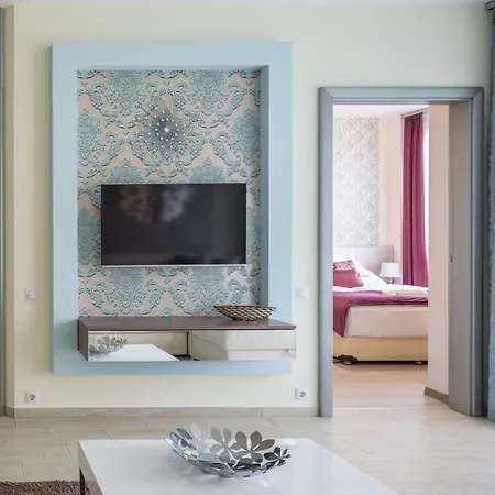 Port Delux Wellness & Luxury * Siófok
